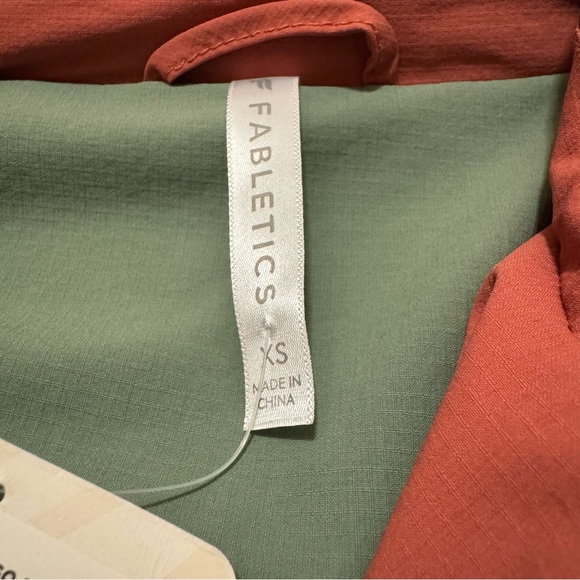 NWT Fabletics Khloe Edit Heights Cargo Jacket - Picture 3 of 8